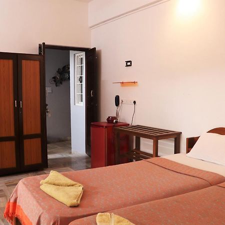 Peravel Beach Holiday Home Candolim Exterior photo