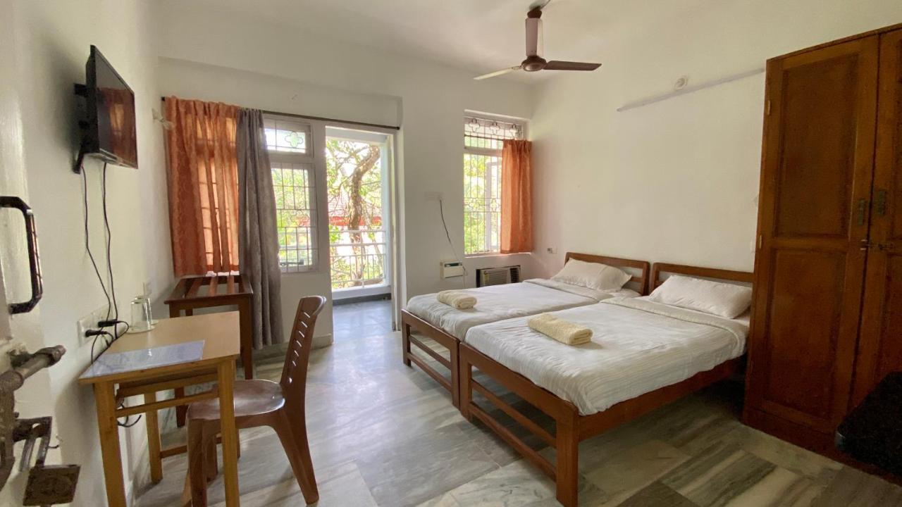 Peravel Beach Holiday Home Candolim Exterior photo